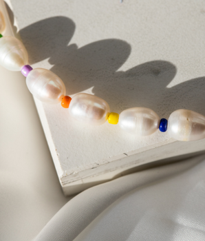 circus freshwater pearl necklace